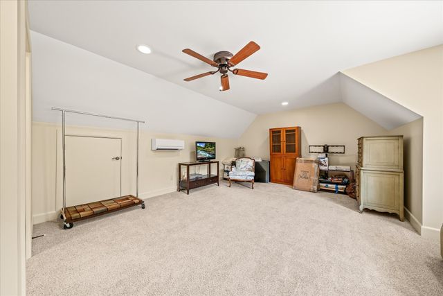 61 Bluff View Ct, Crossville, TN 38558