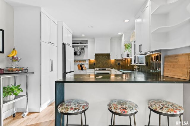 2518 Lindsay Road, Springfield, IL 62704