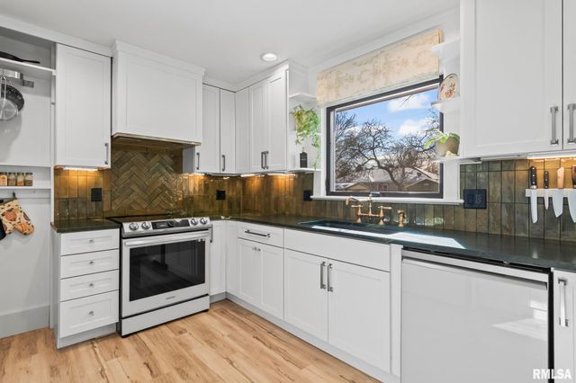 2518 Lindsay Road, Springfield, IL 62704