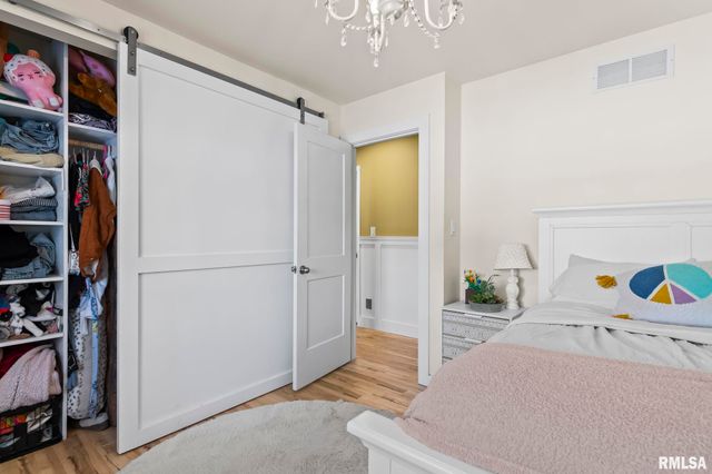 2518 Lindsay Road, Springfield, IL 62704