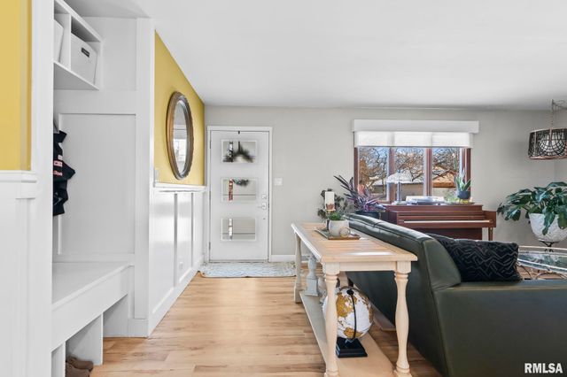 2518 Lindsay Road, Springfield, IL 62704