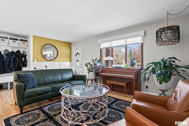 2518 Lindsay Road, Springfield, IL 62704