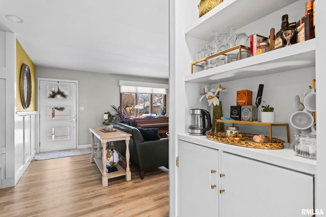 2518 Lindsay Road, Springfield, IL 62704