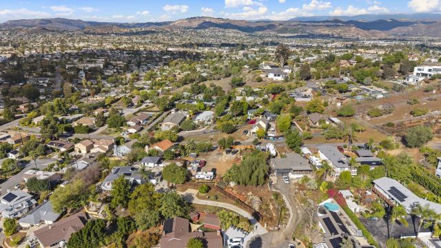 0 Park Hill Dr 24, Escondido, CA 92026