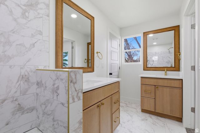 1469 E WINTERWOOD CIR, Sandy, UT 84092