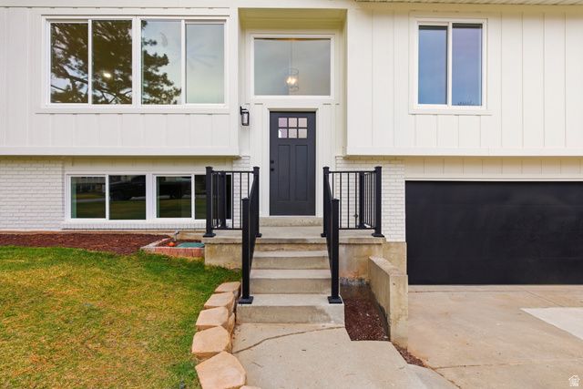 1469 E WINTERWOOD CIR, Sandy, UT 84092