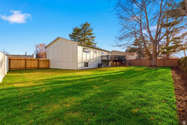 1469 E WINTERWOOD CIR, Sandy, UT 84092