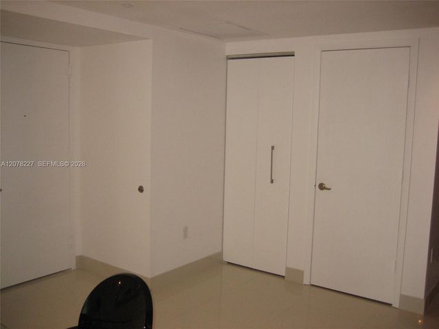 485 Brickell Avenue 1811, Miami, FL 33131