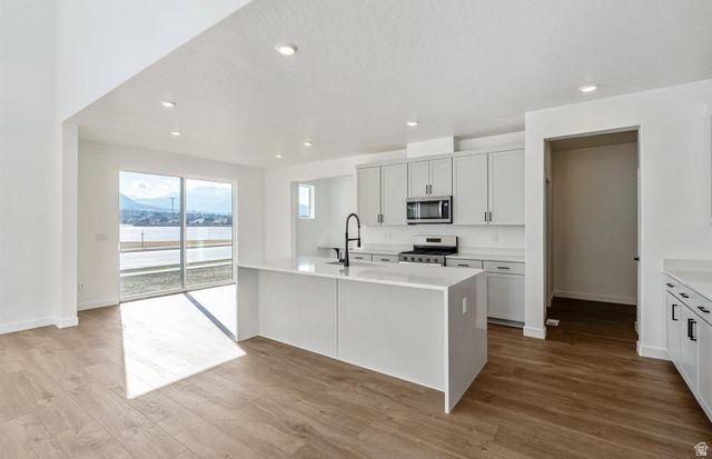 4907 EMERALD AVE, Eagle Mountain, UT 84005