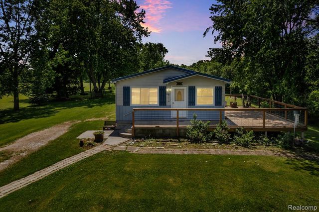 15387 Schultz Road, Berlin Township, MI 48002
