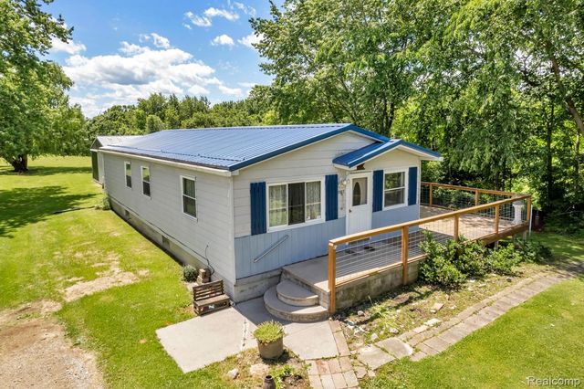 15387 Schultz Road, Berlin Township, MI 48002