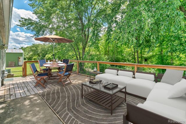 15387 Schultz Road, Berlin Township, MI 48002