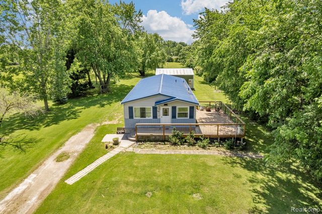 15387 Schultz Road, Berlin Township, MI 48002