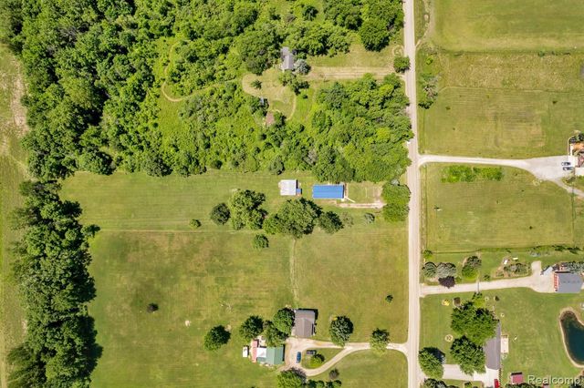 15387 Schultz Road, Berlin Township, MI 48002