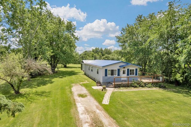 15387 Schultz Road, Berlin Township, MI 48002