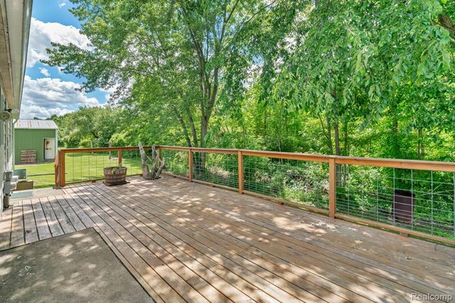 15387 Schultz Road, Berlin Township, MI 48002
