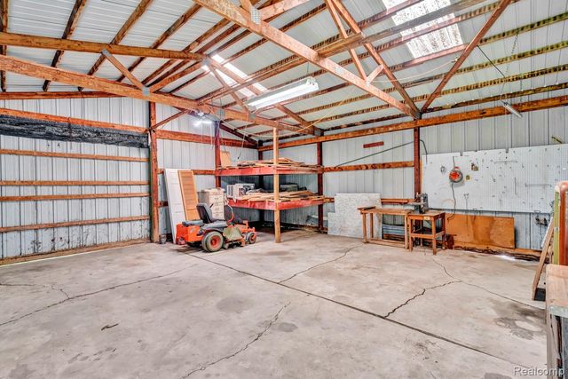 15387 Schultz Road, Berlin Township, MI 48002