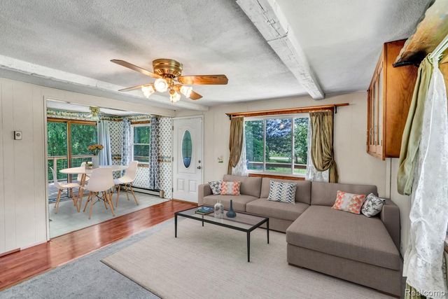 15387 Schultz Road, Berlin Township, MI 48002