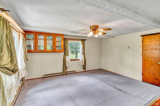 15387 Schultz Road, Berlin Township, MI 48002