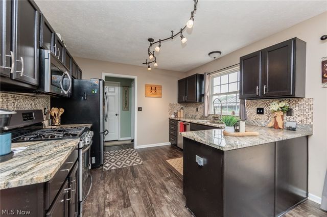 5410 Fountain Circle, North Ridgeville, OH 44039