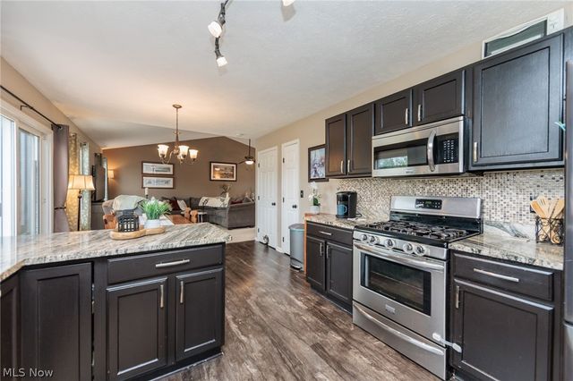 5410 Fountain Circle, North Ridgeville, OH 44039