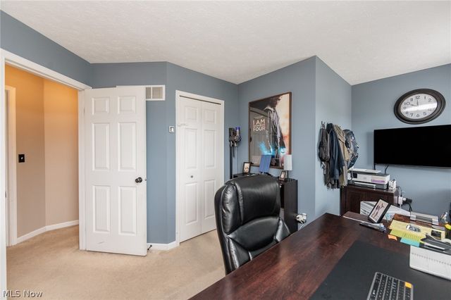 5410 Fountain Circle, North Ridgeville, OH 44039
