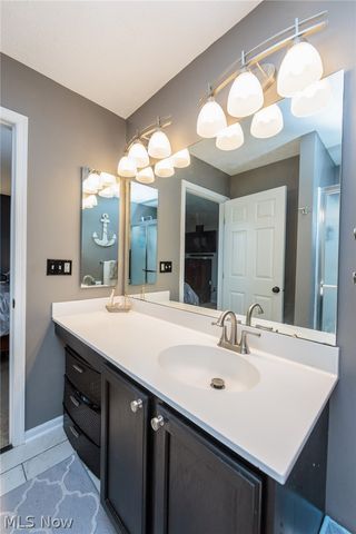5410 Fountain Circle, North Ridgeville, OH 44039