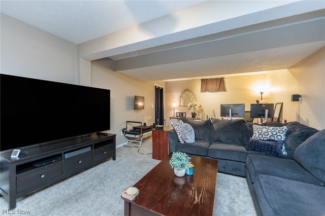 5410 Fountain Circle, North Ridgeville, OH 44039