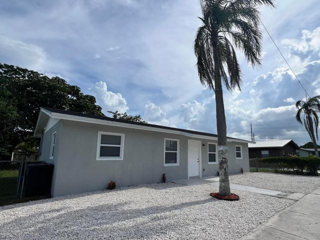 2801 Avenue Q Avenue, Fort Pierce, FL 34947