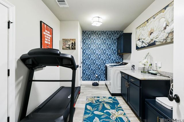 8898 Dalwood Dr, Denham Springs, LA 70726