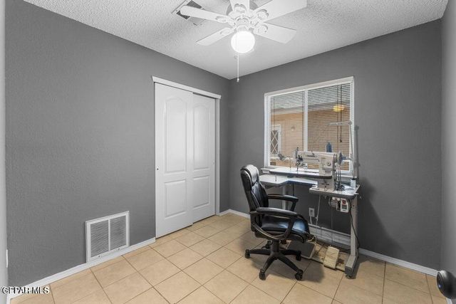 2297 Lisa Sherr Street, El Paso, TX 79938