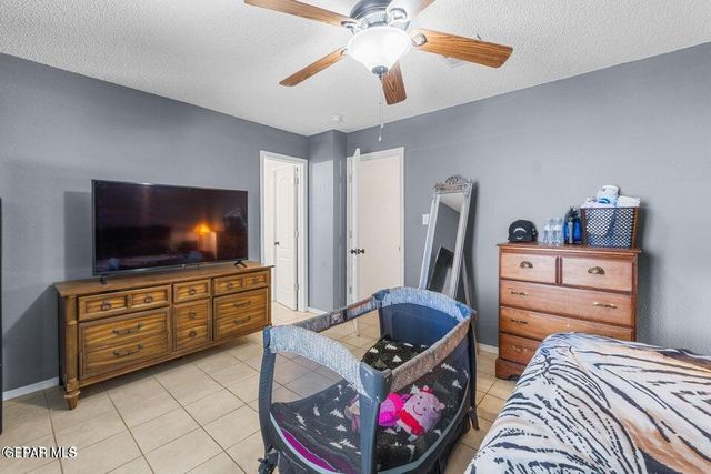 2297 Lisa Sherr Street, El Paso, TX 79938