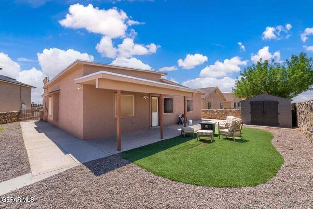 2297 Lisa Sherr Street, El Paso, TX 79938