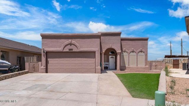 2297 Lisa Sherr Street, El Paso, TX 79938