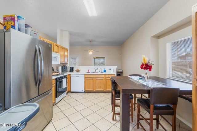 2297 Lisa Sherr Street, El Paso, TX 79938