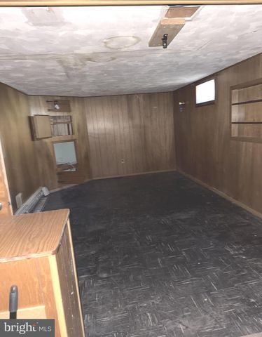 601 E LAKESHORE DR, Browns Mills, NJ 08015