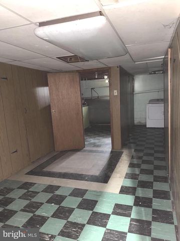 601 E LAKESHORE DR, Browns Mills, NJ 08015