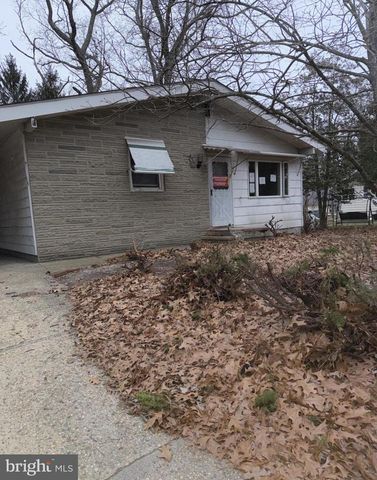 601 E LAKESHORE DR, Browns Mills, NJ 08015