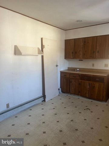 601 E LAKESHORE DR, Browns Mills, NJ 08015