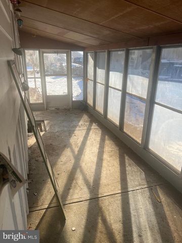 601 E LAKESHORE DR, Browns Mills, NJ 08015