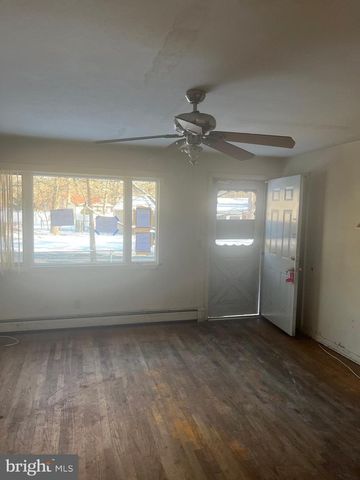 601 E LAKESHORE DR, Browns Mills, NJ 08015