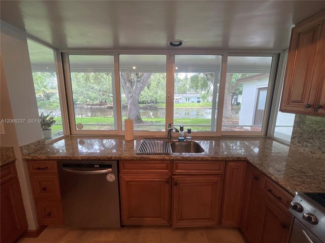 9301 SW 54th Street, Cooper City, FL 33328