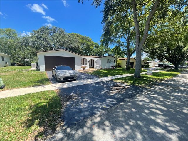 9301 SW 54th Street, Cooper City, FL 33328