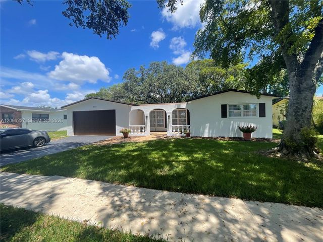 9301 SW 54th Street, Cooper City, FL 33328