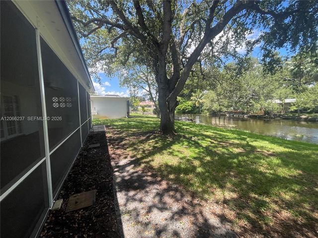 9301 SW 54th Street, Cooper City, FL 33328