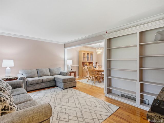 18529 Dogwood, Fraser, MI 48026