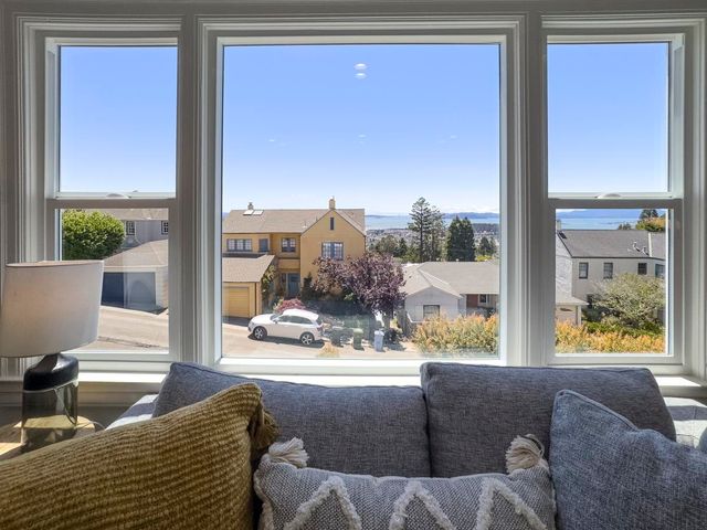 479 Kentucky Ave, Berkeley, CA 94707