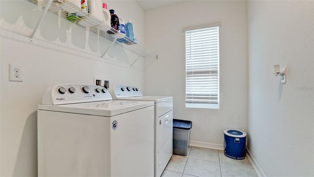 5517 LOS ROBLES COURT, Palmetto, FL 34221