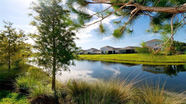 5517 LOS ROBLES COURT, Palmetto, FL 34221