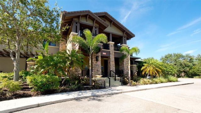 5517 LOS ROBLES COURT, Palmetto, FL 34221